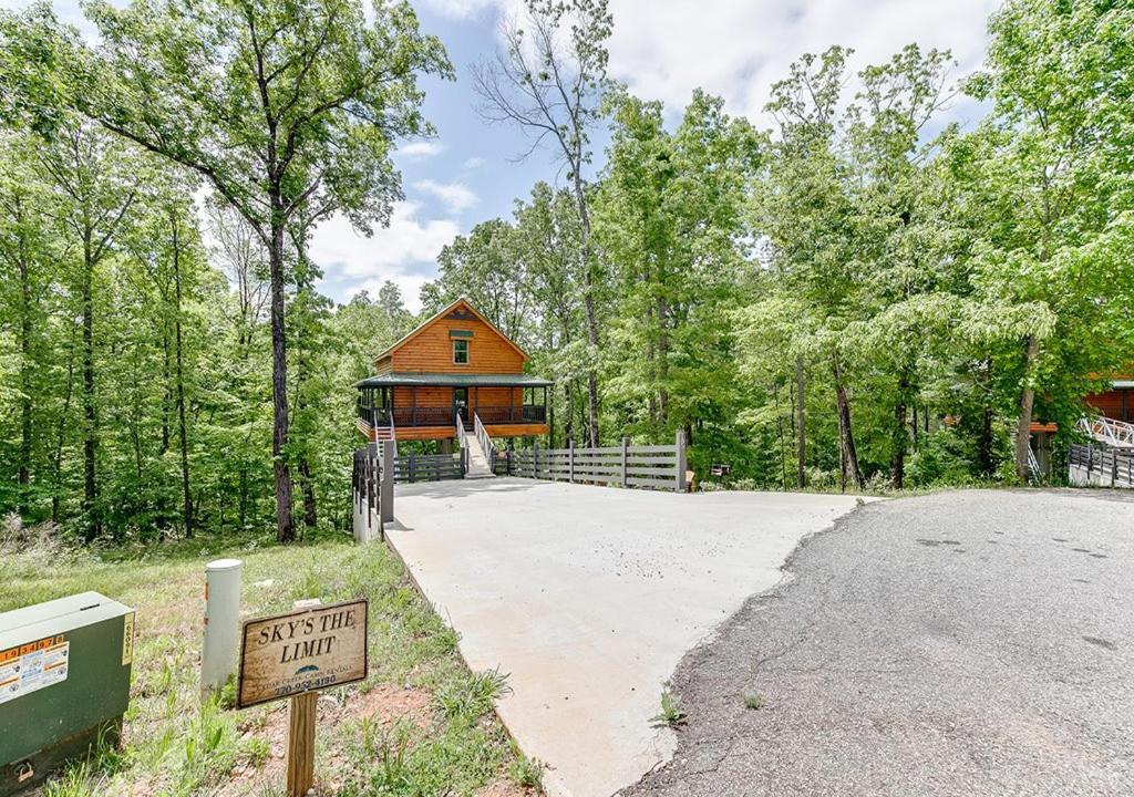 Sky'S The Limit Treehouse Near Helen, Georgia Vila Cornelia Exterior foto