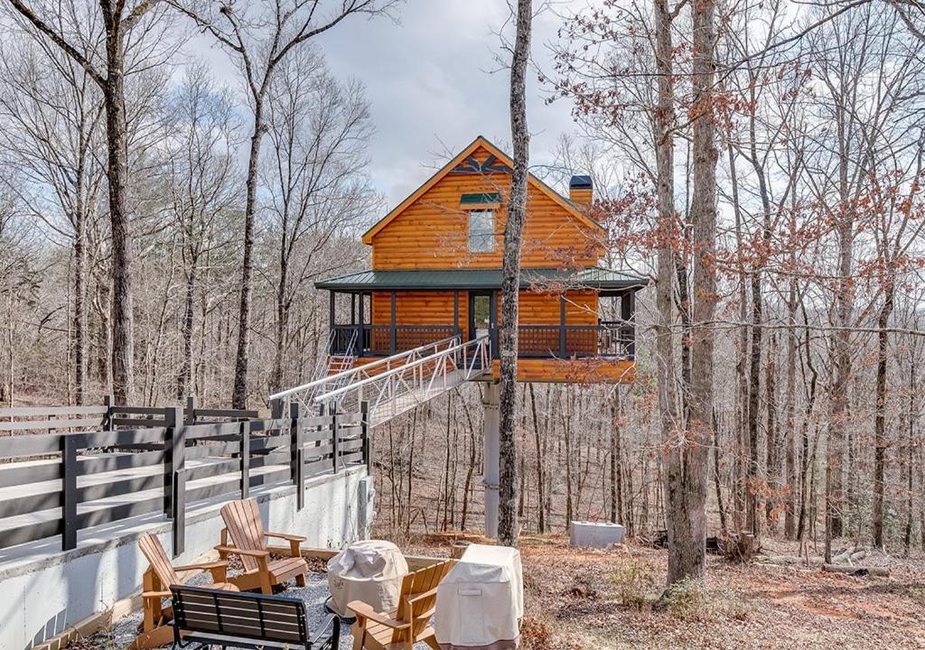 Sky'S The Limit Treehouse Near Helen, Georgia Vila Cornelia Exterior foto